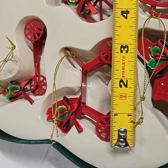 Vintage Christmas Ornaments SET of 15 Different Metal Red Green 1½ - 4" Retro - Picture 16 of 17